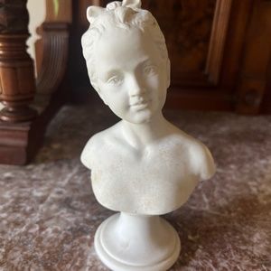 vtg white bisque ceramic lady bust Ucagco figure figurine statue